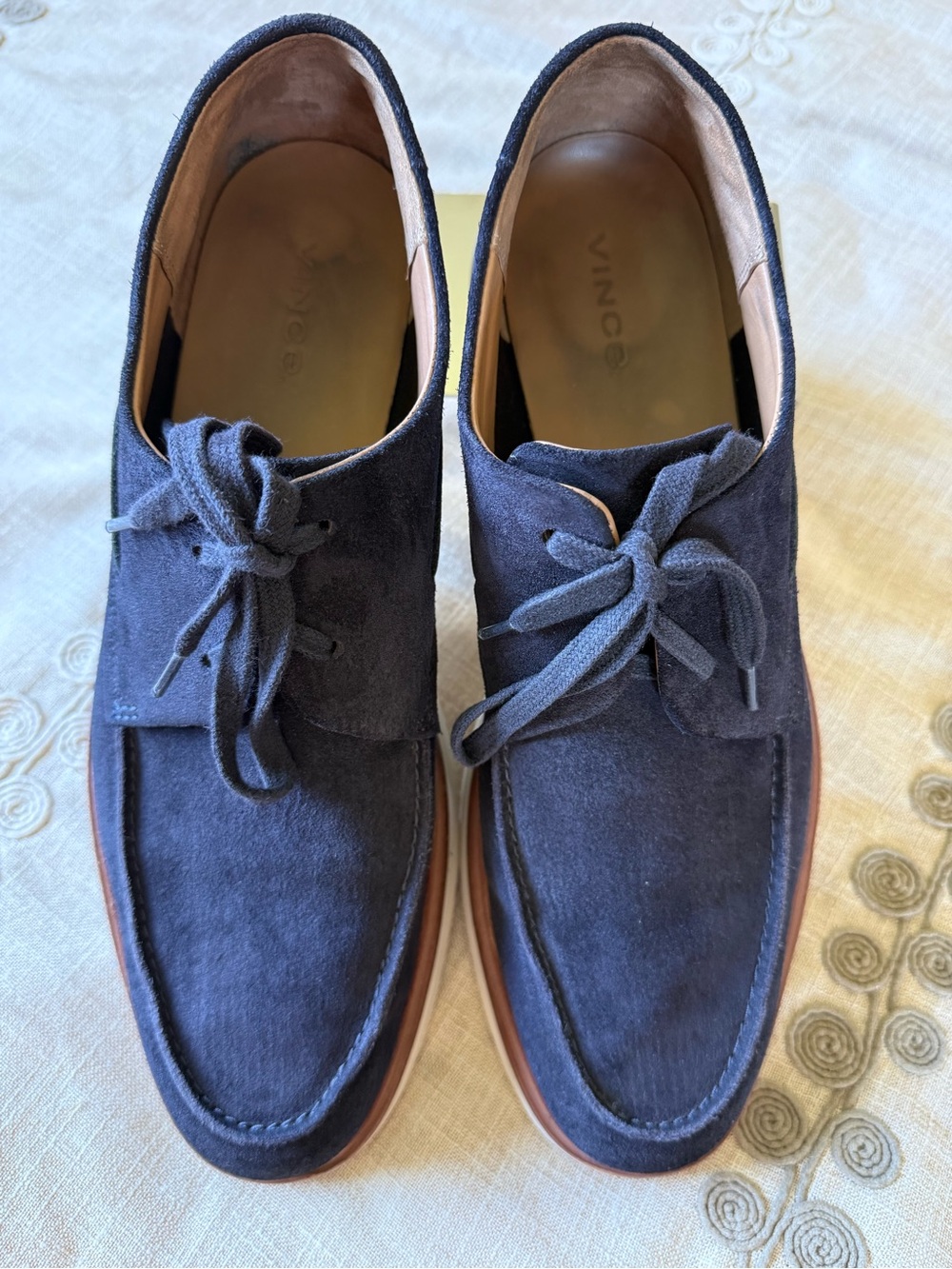 Awesome blue suede Oxford offered by Vince available in a size 13
